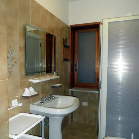 Oleandri ヴィエステ