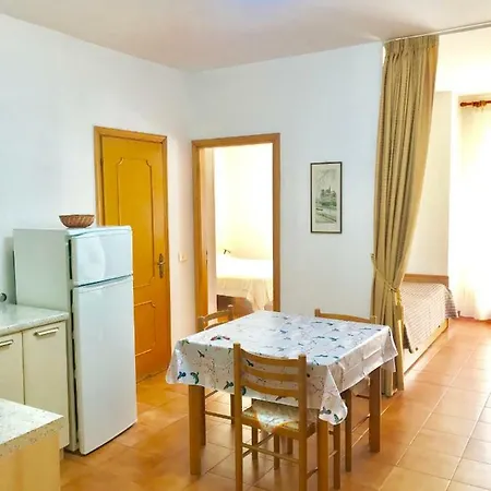 Oleandri アパート *