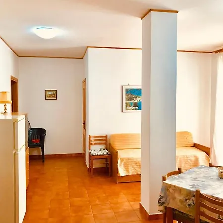 아파트 Oleandri *